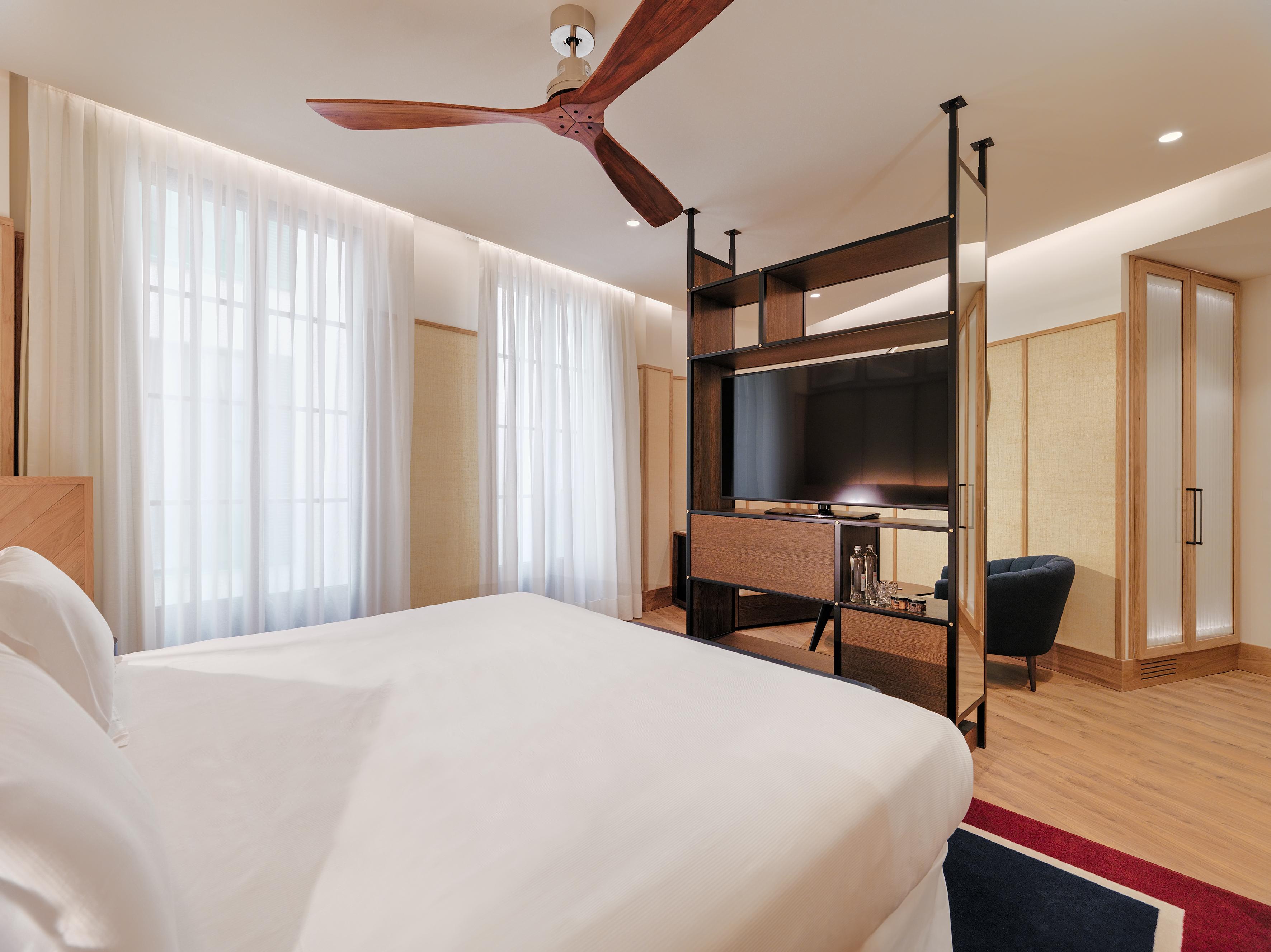 H10 Madison Barcelone